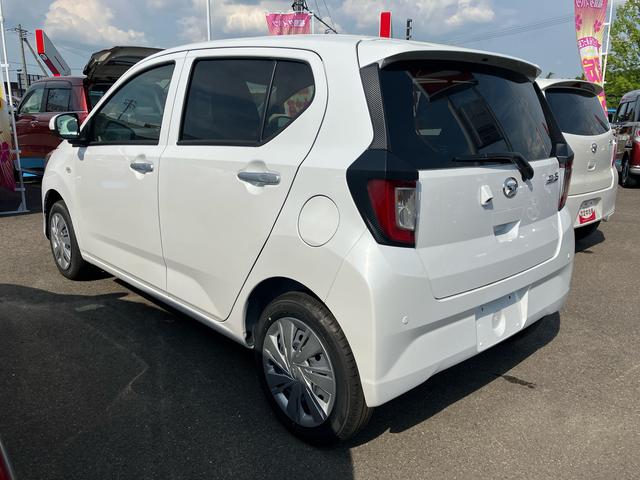 ミライースＸ　リミテッドＳＡIII２ＷＤ　ＣＶＴ　６６０ｃｃ　衝突被害軽減ブレーキ　横滑り防止装置　ＡＢＳ　運転席・助手席エアバッグ　アイドリングストップ　マニュアルエアコン　電動格納ドアミラー　ナビ用バックカメラ　届出済未使用車（福島県）の中古車