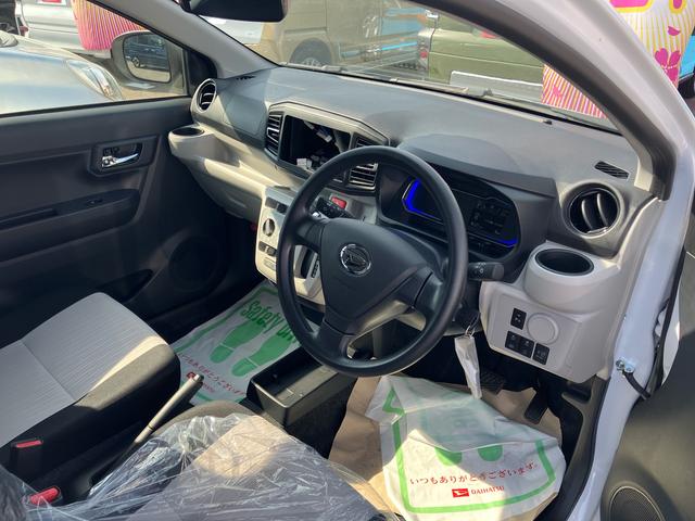 ミライースＸ　リミテッドＳＡIII２ＷＤ　ＣＶＴ　６６０ｃｃ　衝突被害軽減ブレーキ　横滑り防止装置　ＡＢＳ　運転席・助手席エアバッグ　アイドリングストップ　マニュアルエアコン　電動格納ドアミラー　ナビ用バックカメラ　届出済未使用車（福島県）の中古車