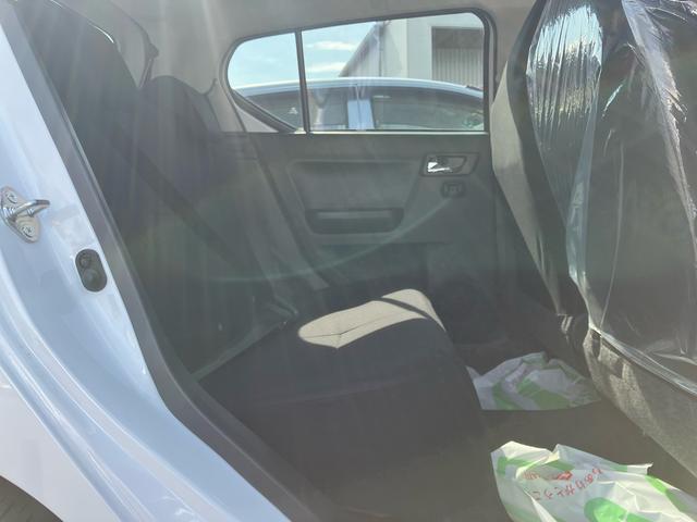 ミライースＸ　リミテッドＳＡIII２ＷＤ　ＣＶＴ　６６０ｃｃ　衝突被害軽減ブレーキ　横滑り防止装置　ＡＢＳ　運転席・助手席エアバッグ　アイドリングストップ　マニュアルエアコン　電動格納ドアミラー　ナビ用バックカメラ　届出済未使用車（福島県）の中古車