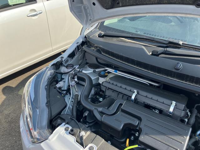 ミライースＸ　リミテッドＳＡIII２ＷＤ　ＣＶＴ　６６０ｃｃ　衝突被害軽減ブレーキ　横滑り防止装置　ＡＢＳ　運転席・助手席エアバッグ　アイドリングストップ　マニュアルエアコン　電動格納ドアミラー　ナビ用バックカメラ　届出済未使用車（福島県）の中古車