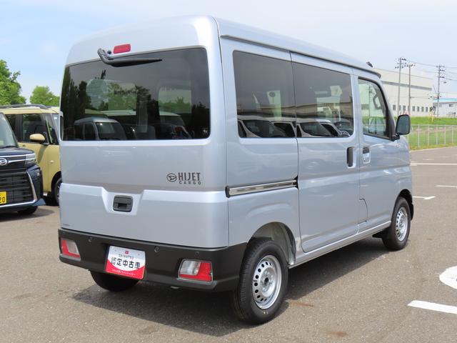 ハイゼットカーゴＤＸ４ＷＤ　５速マニュアル　６６０ｃｃ　衝突被害軽減ブレーキ　横滑り防止装置　ＡＢＳ　アイドリングストップ　両側スライドドア　マニュアルエアコン　パワーステアリング　前席パワーウィンドウ　届出済未使用車（福島県）の中古車