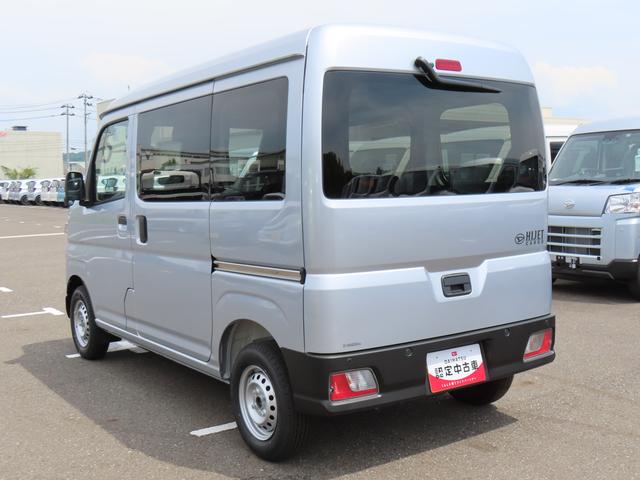 ハイゼットカーゴＤＸ４ＷＤ　５速マニュアル　６６０ｃｃ　衝突被害軽減ブレーキ　横滑り防止装置　ＡＢＳ　アイドリングストップ　両側スライドドア　マニュアルエアコン　パワーステアリング　前席パワーウィンドウ　届出済未使用車（福島県）の中古車