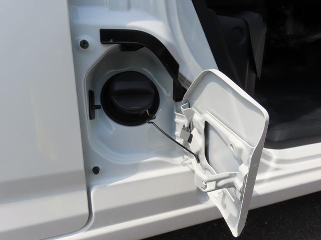 ハイゼットカーゴＤＸ４ＷＤ　６６０ｃｃ　５速マニュアル　衝突被害軽減ブレーキ　横滑り防止装置　ＡＢＳ　アイドリングストップ　両側スライドドア　マニュアルエアコン　パワーステアリング　前席パワーウィンドウ　届出済未使用車（福島県）の中古車