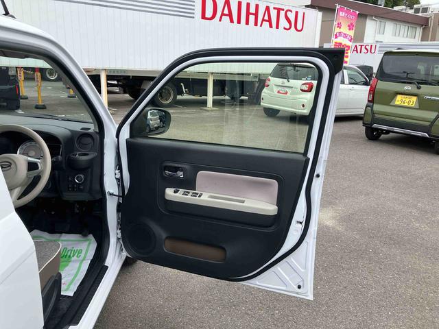 ミラトコットＧ　ＳＡIII２ＷＤ　ＣＶＴ　６６０ｃｃ　ナビ　衝突被害軽減ブレーキ　横滑り防止装置　ＡＢＳ　アイドリングストップ　プッシュボタンスタート　前席シートヒーター　オートエアコン　スマートキー（福島県）の中古車