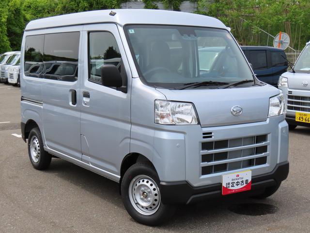 ハイゼットカーゴＤＸ４ＷＤ　５速マニュアル　６６０ｃｃ　衝突被害軽減ブレーキ　横滑り防止装置　ＡＢＳ　アイドリングストップ　マニュアルエアコン　パワーステアリング　前席パワーウィンドウ　リヤヒーター　届出済未使用車（福島県）の中古車