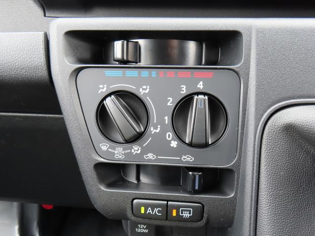 ハイゼットカーゴＤＸ４ＷＤ　５速マニュアル　６６０ｃｃ　衝突被害軽減ブレーキ　横滑り防止装置　ＡＢＳ　アイドリングストップ　マニュアルエアコン　パワーステアリング　前席パワーウィンドウ　リヤヒーター　届出済未使用車（福島県）の中古車