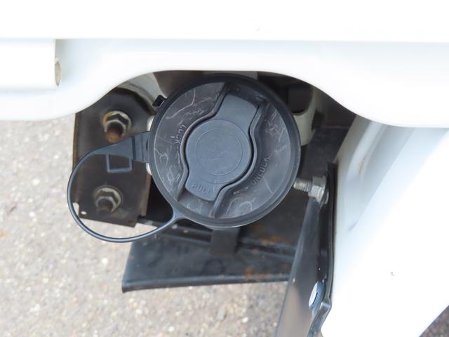 ミニキャブトラックＧ４ＷＤ　デフロック　５速マニュアル　６６０ｃｃ　ＣＤオーディオ　エアコン　パワーステアリング　パワーウィンドウ　エアバッグ　１９３８６ｋｍ（福島県）の中古車