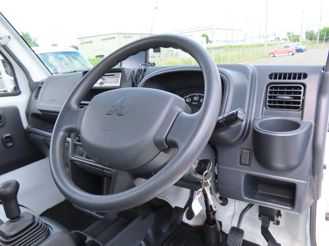 ミニキャブトラックＧ４ＷＤ　デフロック　５速マニュアル　６６０ｃｃ　ＣＤオーディオ　エアコン　パワーステアリング　パワーウィンドウ　エアバッグ　１９３８６ｋｍ（福島県）の中古車
