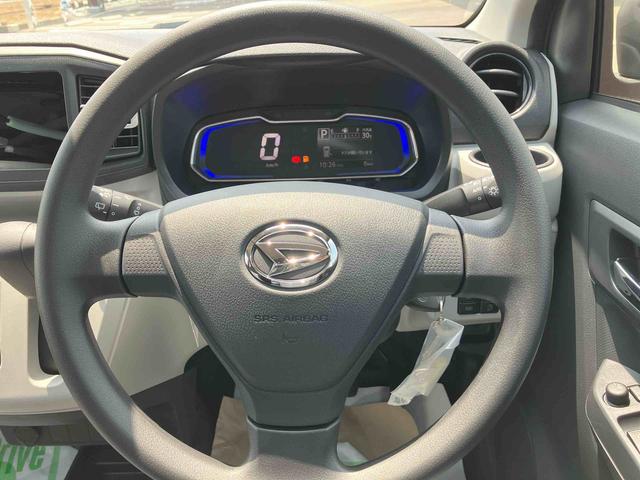ミライースＸ　ＳＡIII２ＷＤ　ＣＶＴ　６６０ｃｃ　衝突被害軽減ブレーキ　横滑り防止装置　ＡＢＳ　運転席・助手席エアバッグ　マニュアルエアコン　アイドリングストップ　ナビ用バックカメラ　キーレスエントリー　届出済未使用車（福島県）の中古車