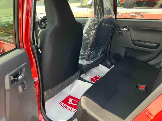 ミライースＸ　ＳＡIII２ＷＤ　ＣＶＴ　６６０ｃｃ　衝突被害軽減ブレーキ　横滑り防止装置　ＡＢＳ　運転席・助手席エアバッグ　マニュアルエアコン　アイドリングストップ　ナビ用バックカメラ　キーレスエントリー　届出済未使用車（福島県）の中古車
