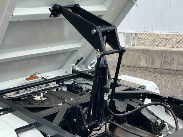 ハイゼットトラック多目的ダンプＨ／Ｌ切替４ＷＤ　５速マニュアル　ＰＴＯ式多目的ダンプ　リヤ４枚リーフスプリング　エアコン　パワーステアリング　横滑り防止装置　運転席・助手席エアバッグ　荷台作業灯　アイドリングストップ（福島県）の中古車