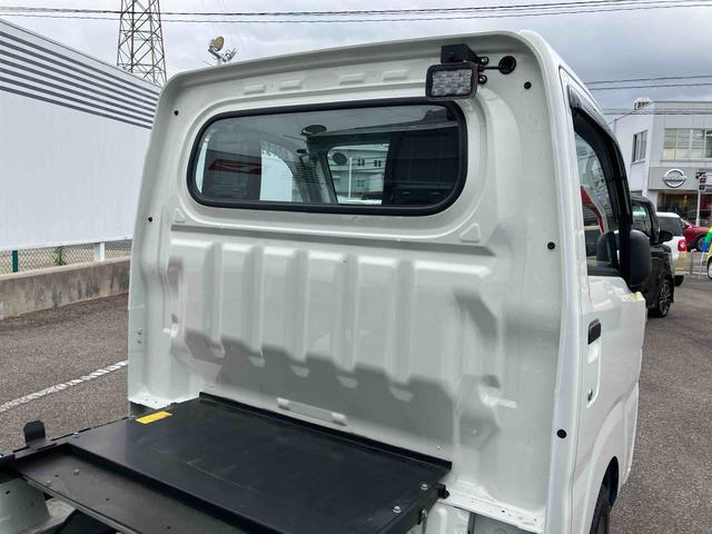 ハイゼットトラック多目的ダンプＨ／Ｌ切替４ＷＤ　５速マニュアル　ＰＴＯ式多目的ダンプ　リヤ４枚リーフスプリング　エアコン　パワーステアリング　横滑り防止装置　運転席・助手席エアバッグ　荷台作業灯　アイドリングストップ（福島県）の中古車
