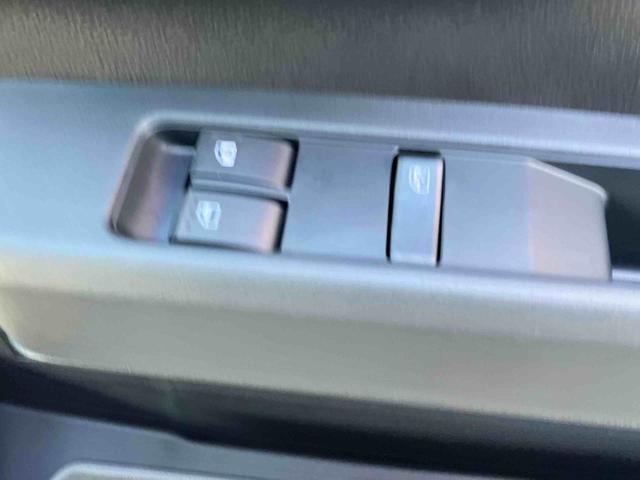 ハイゼットカーゴＤＸ４ＷＤ　ＣＶＴ　６６０ｃｃ　衝突被害軽減ブレーキ　横滑り防止装置　ＡＢＳ　運転席・助手席エアバッグ　パワーステアリング　アイドリングストップ　両側スライドドア　リヤヒーター　前席パワーウィンドウ（福島県）の中古車