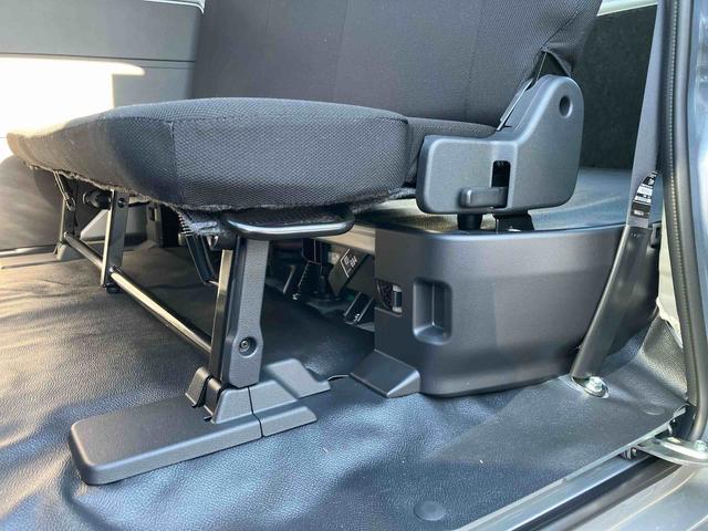 ハイゼットカーゴＤＸ４ＷＤ　ＣＶＴ　６６０ｃｃ　衝突被害軽減ブレーキ　横滑り防止装置　ＡＢＳ　運転席・助手席エアバッグ　パワーステアリング　アイドリングストップ　両側スライドドア　リヤヒーター　前席パワーウィンドウ（福島県）の中古車