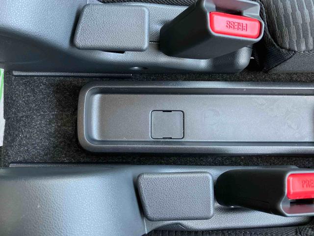 ハイゼットカーゴクルーズターボ４ＷＤ　ＣＶＴ　スマートアシスト　コーナーセンサー　運転席・助手席ＳＲＳエアバッグ　プッシュボタンスタート　アイドリングストップ（福島県）の中古車