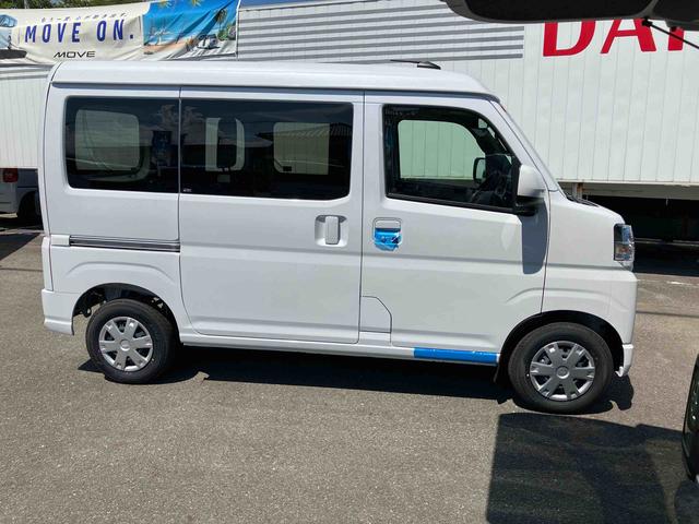 ハイゼットカーゴクルーズ４ＷＤ　ＣＶＴ　衝突被害軽減ブレーキ　横滑り防止装置　ＡＢＳ　アイドリングストップ　両側スライドドア　エアコン　パワーステアリング　運転席・助手席エアバッグ　前席パワーウィンドウ　届出済未使用車（福島県）の中古車