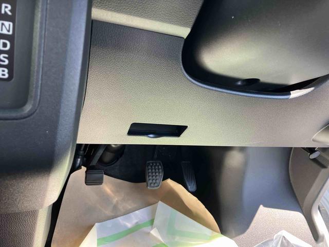 ハイゼットカーゴクルーズ４ＷＤ　ＣＶＴ　衝突被害軽減ブレーキ　横滑り防止装置　ＡＢＳ　アイドリングストップ　両側スライドドア　エアコン　パワーステアリング　運転席・助手席エアバッグ　前席パワーウィンドウ　届出済未使用車（福島県）の中古車