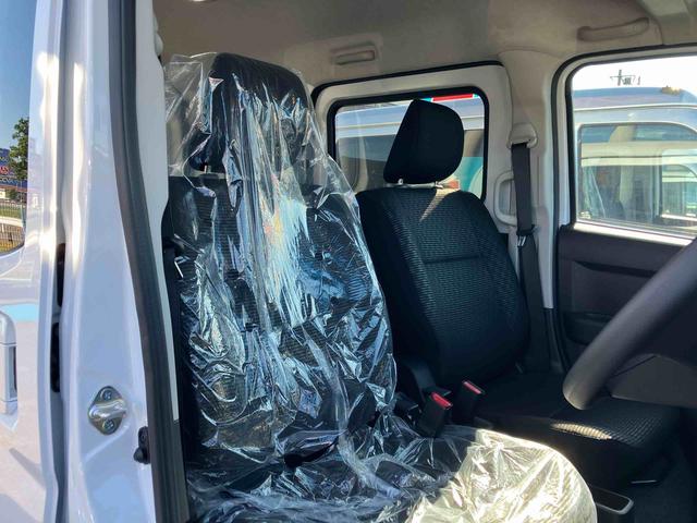 ハイゼットカーゴクルーズターボ４ＷＤ　ＣＶＴ　６６０ｃｃ　衝突被害軽減ブレーキ　横滑り防止装置　ＡＢＳ　運転席・助手席エアバッグ　アイドリングストップ　プッシュボタンスタート　前席パワーウィンドウ　両側スライドドア　リヤヒーター（福島県）の中古車