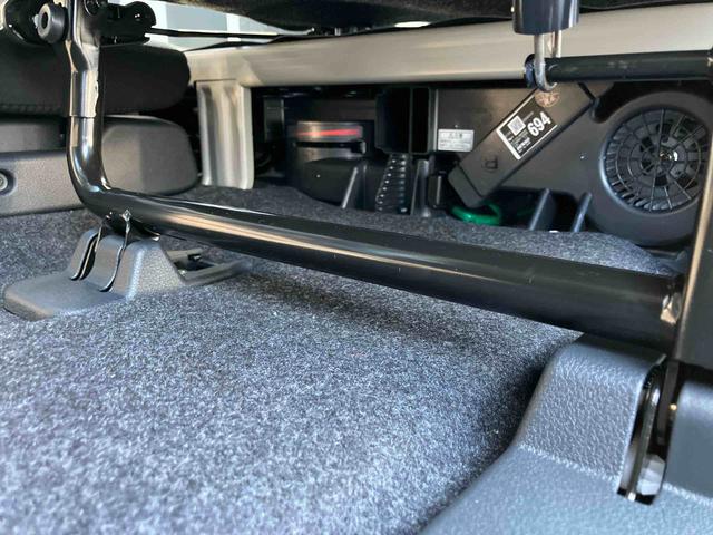 ハイゼットカーゴクルーズターボ４ＷＤ　ＣＶＴ　６６０ｃｃ　衝突被害軽減ブレーキ　横滑り防止装置　ＡＢＳ　運転席・助手席エアバッグ　アイドリングストップ　プッシュボタンスタート　前席パワーウィンドウ　両側スライドドア　リヤヒーター（福島県）の中古車