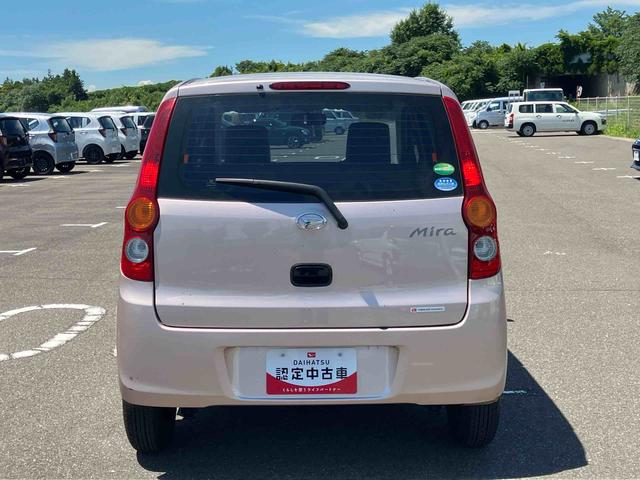 ミラＸスペシャル２ＷＤ　５速マニュアル　６６０ｃｃ　５ドア　エアコン　パワーステアリング　パワーウィンドウ　運転席・助手席エアバッグ　ＣＤ／ＦＭ・ＡＭ電子チューナー　車検整備付（福島県）の中古車