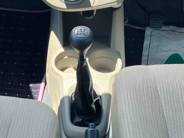 ミラＸスペシャル２ＷＤ　５速マニュアル　６６０ｃｃ　５ドア　エアコン　パワーステアリング　パワーウィンドウ　運転席・助手席エアバッグ　ＣＤ／ＦＭ・ＡＭ電子チューナー　車検整備付（福島県）の中古車