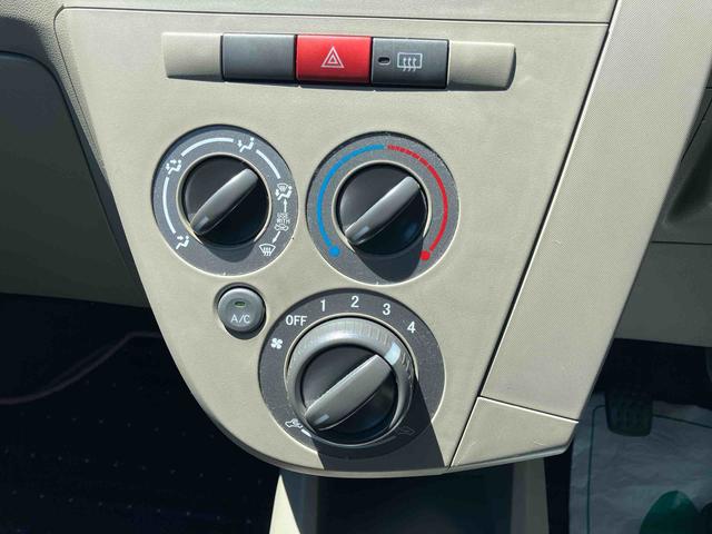 ミラＸスペシャル２ＷＤ　５速マニュアル　６６０ｃｃ　５ドア　エアコン　パワーステアリング　パワーウィンドウ　運転席・助手席エアバッグ　ＣＤ／ＦＭ・ＡＭ電子チューナー　車検整備付（福島県）の中古車