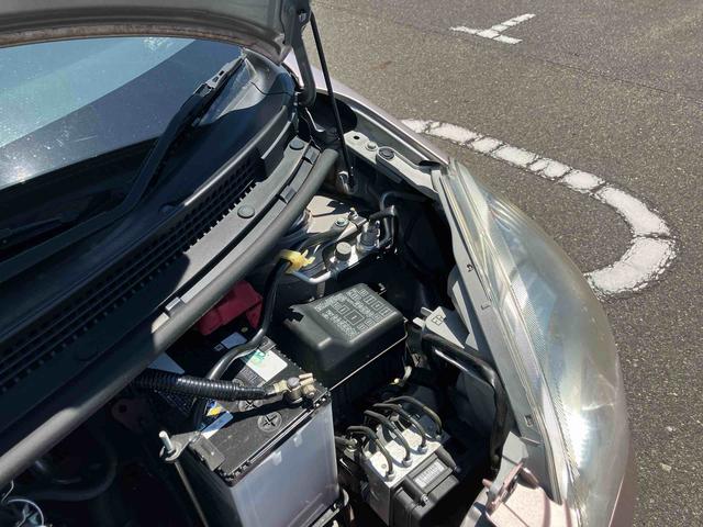 ミラＸスペシャル２ＷＤ　５速マニュアル　６６０ｃｃ　５ドア　エアコン　パワーステアリング　パワーウィンドウ　運転席・助手席エアバッグ　ＣＤ／ＦＭ・ＡＭ電子チューナー　車検整備付（福島県）の中古車