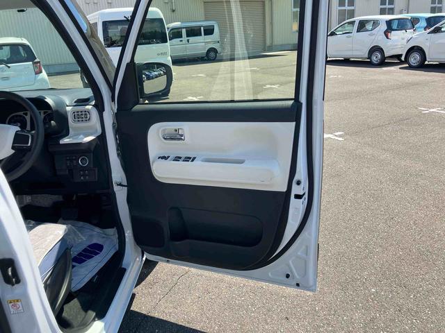 ムーヴキャンバスストライプスＧ２ＷＤ　ＣＶＴ　６６０ｃｃ　衝突被害軽減ブレーキ　横滑り防止装置　ＡＢＳ　アイドリングストップ　プッシュボタンスタート　両側電動スライドドア　ホットカップホルダー　前席シートヒーター　オートエアコン（福島県）の中古車
