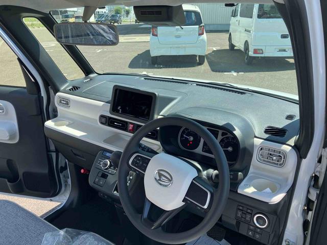 ムーヴキャンバスストライプスＧ２ＷＤ　ＣＶＴ　６６０ｃｃ　衝突被害軽減ブレーキ　横滑り防止装置　ＡＢＳ　アイドリングストップ　プッシュボタンスタート　両側電動スライドドア　ホットカップホルダー　前席シートヒーター　オートエアコン（福島県）の中古車