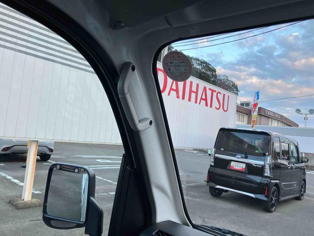 ハイゼットトラックスタンダード　農用スペシャル４ＷＤ　ＣＶＴ　６６０ｃｃ　衝突被害軽減ブレーキ　横滑り防止装置　ＡＢＳ　アイドリングストップ　マニュアルエアコン　パワーステアリング　運転席・助手席エアバッグ　荷台作業灯　届出済未使用車（福島県）の中古車