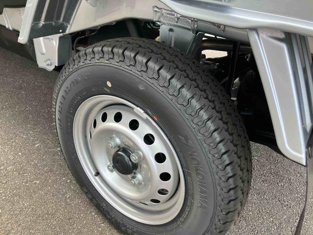 ハイゼットトラックジャンボエクストラ　４ＷＤ　５速マニュアル４ＷＤ　ＣＶＴ　６６０ｃｃ　衝突被害軽減ブレーキ　横滑り防止装置　ＡＢＳ　エアバッグ　マニュアルエアコン　パワーステアリング　アイドリングストップ　　届出済未使用車（福島県）の中古車