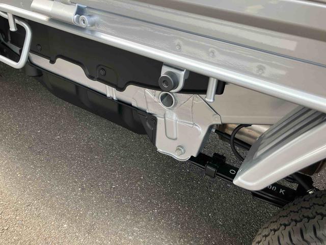 ハイゼットトラックジャンボエクストラ　４ＷＤ　５速マニュアル４ＷＤ　ＣＶＴ　６６０ｃｃ　衝突被害軽減ブレーキ　横滑り防止装置　ＡＢＳ　エアバッグ　マニュアルエアコン　パワーステアリング　アイドリングストップ　　届出済未使用車（福島県）の中古車