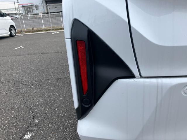 ムーヴＸ　両側スライドドア　ディスプレイオーディオ２ＷＤ　ＣＶＴ　６６０ｃｃ　衝突被害軽減ブレーキ　横滑り防止装置　ＡＢＳ　サイドエアバッグ　アイドリングストップ　プッシュボタンスタート　両側スライドドア　ディスプレイオーディオ　バックモニター（福島県）の中古車