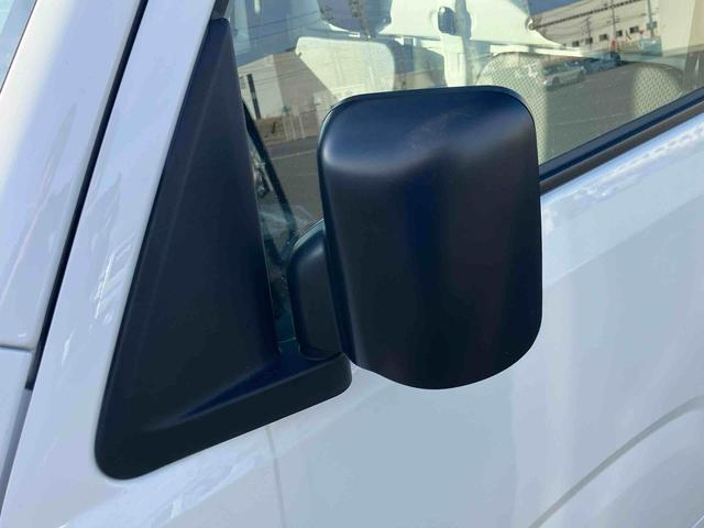 ハイゼットトラックスタンダード４ＷＤ　５速マニュアル　衝突被害軽減ブレーキ　横滑り防止装置　ＡＢＳ　運転席・助手席エアバッグ　アイドリングストップ　マニュアルエアコン　パワーステアリング　届出済未使用車（福島県）の中古車