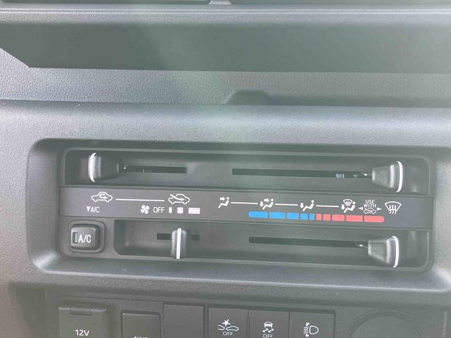 ハイゼットトラックスタンダード４ＷＤ　５速マニュアル　衝突被害軽減ブレーキ　横滑り防止装置　ＡＢＳ　運転席・助手席エアバッグ　アイドリングストップ　マニュアルエアコン　パワーステアリング　届出済未使用車（福島県）の中古車