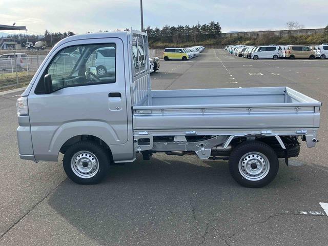 ハイゼットトラックスタンダード4WD CVT 660cc 衝突被害軽減ブレーキ 横滑り防止装置 ABS 運転席・助手席エアバッグ マニュアルエアコン パワーステアリング アイドリングストップ 届出済未使用車(福島県)の中古車