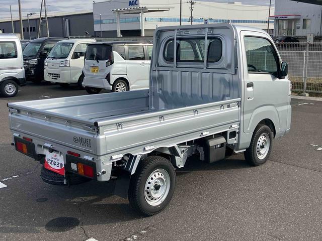 ハイゼットトラックスタンダード4WD CVT 660cc 衝突被害軽減ブレーキ 横滑り防止装置 ABS 運転席・助手席エアバッグ マニュアルエアコン パワーステアリング アイドリングストップ 届出済未使用車(福島県)の中古車