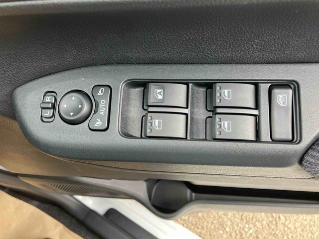 ムーヴＧ　届出済未使用車２ＷＤ　ＣＶＴ　６６０ｃｃ　衝突被害軽減ブレーキ　横滑り防止装置　ＡＢＳ　サイドエアバッグ　アイドリングストップ　プッシュボタンスタート　両側スライドドア　届出済未使用車（福島県）の中古車