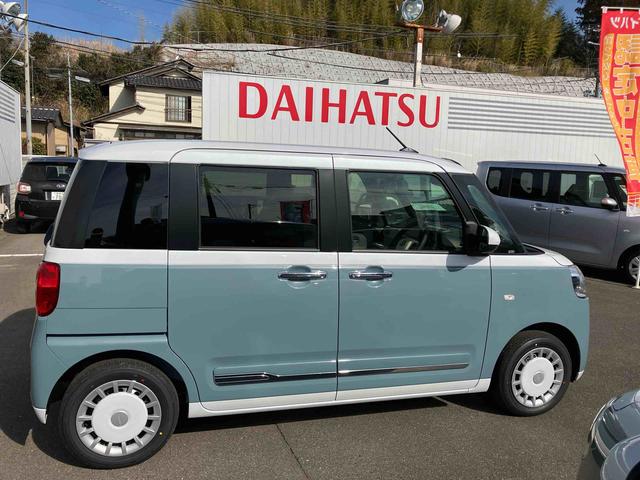 ムーヴキャンバスストライプスＧ　届出済未使用車２ＷＤ　ＣＶＴ　６６０ｃｃ　ディスプレイオーディオ　衝突被害軽減ブレーキ　横滑り防止装置　ＡＢＳ　サイドエアバッグ　アイドリングストップ　プッシュボタンスタート　両側電動スライドドア　届出済未使用車（福島県）の中古車