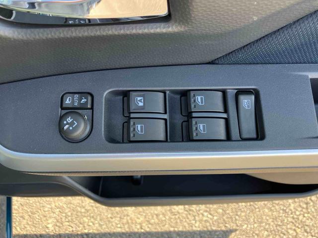 トールカスタムＧ４ＷＤ　ＣＶＴ　１０００ｃｃ　両側電動スライドドア　衝突被害軽減ブレーキ　横滑り防止装置　ＡＢＳ　アイドリングストップ　プッシュボタンスタート　ディスプレイオーディオ　ドライブレコーダー　クルコン（福島県）の中古車