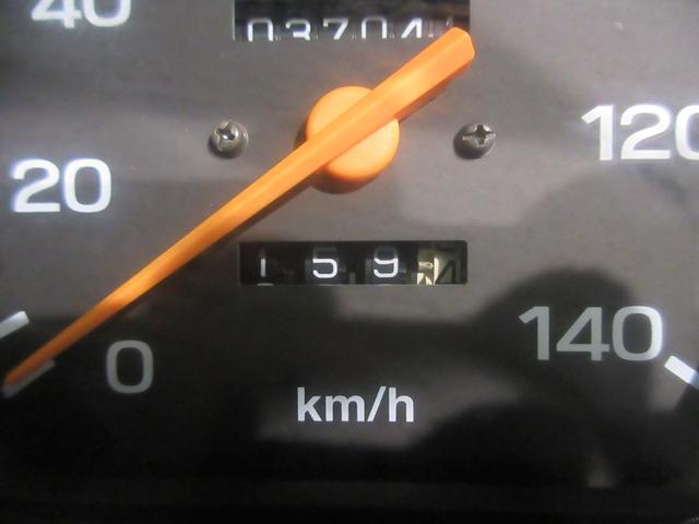 サンバートラックＴＣスーパーチャージャーＡＭラジオ　４ＷＤ　ＭＴ５速　エアコン　パワーステアリング　運転席エアバッグ　ティーゼットデオプラス（岡山県）の中古車