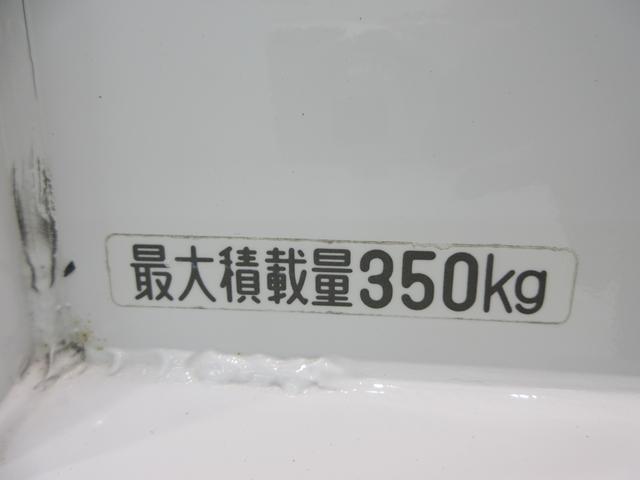 ハイゼットトラック垂直式テールリフト荷台作業灯　キーレスエントリー　ＵＳＢ入力端子　４ＷＤ　ＭＴ５速　エアコン　パワーステアリング　パワーウィンドウ　運転席エアバッグ　ＡＢＳ　ティーゼットデオプラス（岡山県）の中古車