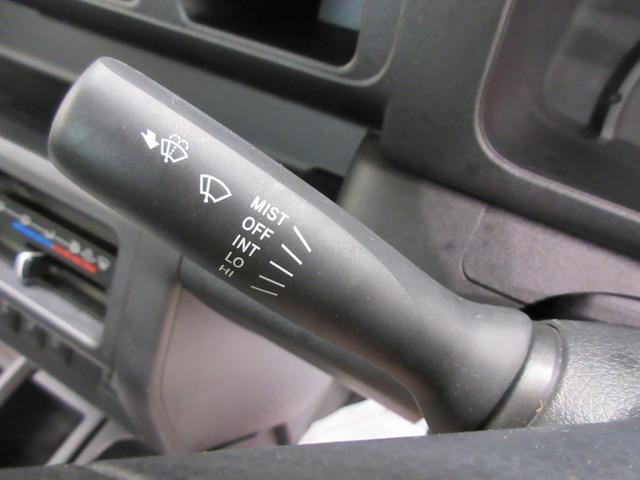 ハイゼットトラックスタンダード　農用スペシャル　ＳＡ３ｔ４ＷＤ　ＭＴ５速　荷台作業灯　ＡＭ／ＦＭラジオ　エアコン　パワーステアリング　運転席エアバッグ　ＡＢＳ　衝突被害軽減システム　レーンアシスト　オートマチックハイビーム　ティーゼットデオプラス（岡山県）の中古車