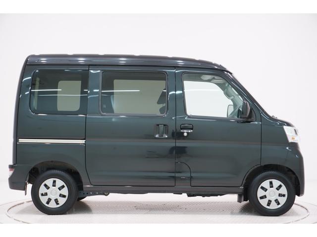 ハイゼットカーゴクルーズ　ＳＡ３両側スライドドア　４ＷＤ　ＭＴ５速　オートライト　キーレスエントリー　アイドリングストップ　ＣＤチューナー　衝突被害軽減システム　レーンアシスト　オートマチックハイビーム　ティーゼットデオプラス（岡山県）の中古車