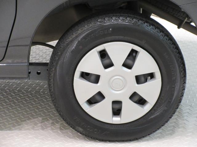 ハイゼットカーゴクルーズ　ＳＡ３両側スライドドア　４ＷＤ　ＭＴ５速　オートライト　キーレスエントリー　アイドリングストップ　ＣＤチューナー　衝突被害軽減システム　レーンアシスト　オートマチックハイビーム　ティーゼットデオプラス（岡山県）の中古車