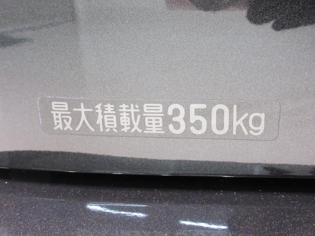 ハイゼットカーゴクルーズ　ＳＡ３両側スライドドア　４ＷＤ　ＭＴ５速　オートライト　キーレスエントリー　アイドリングストップ　ＣＤチューナー　衝突被害軽減システム　レーンアシスト　オートマチックハイビーム　ティーゼットデオプラス（岡山県）の中古車