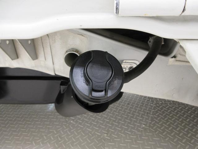 キャリイトラックＫＣエアコン・パワステＡＭ／ＦＭラジオ　ＭＴ５速　４ＷＤ　エアコン　パワーステアリング　ティーゼットデオプラス（岡山県）の中古車