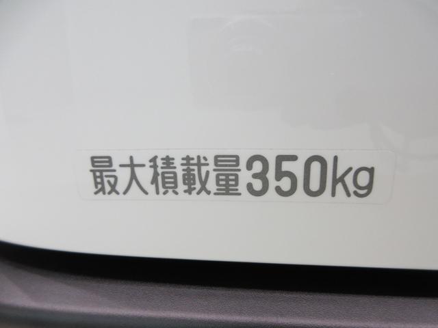 ハイゼットカーゴデラックス４ＷＤ　ＡＭ／ＦＭラジオ　両側スライドドア　オートライト　キーレスエントリー　アイドリングストップ　衝突被害軽減システム　レーンアシスト　オートマチックハイビーム　ティーゼットデオプラス（岡山県）の中古車