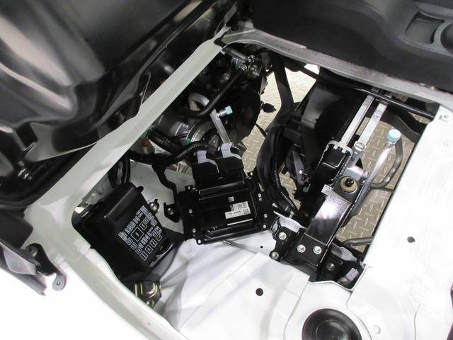 ハイゼットトラックスタンダードＭＴ５速　オートライト　アイドリングストップ　ＡＭ／ＦＭラジオ　エアコン　パワーステアリング　運転席エアバッグ　ＡＢＳ　ティーゼットデオプラス（岡山県）の中古車