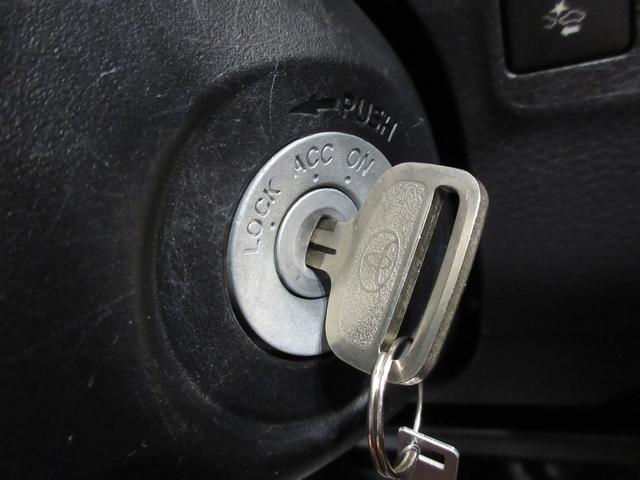 サクシードＵＬオートライト　アイドリングストップ　エアコン　パワーステアリング　パワーウィンドウ　運転席エアバッグ　ＡＢＳ　ティーゼットデオプラス（岡山県）の中古車